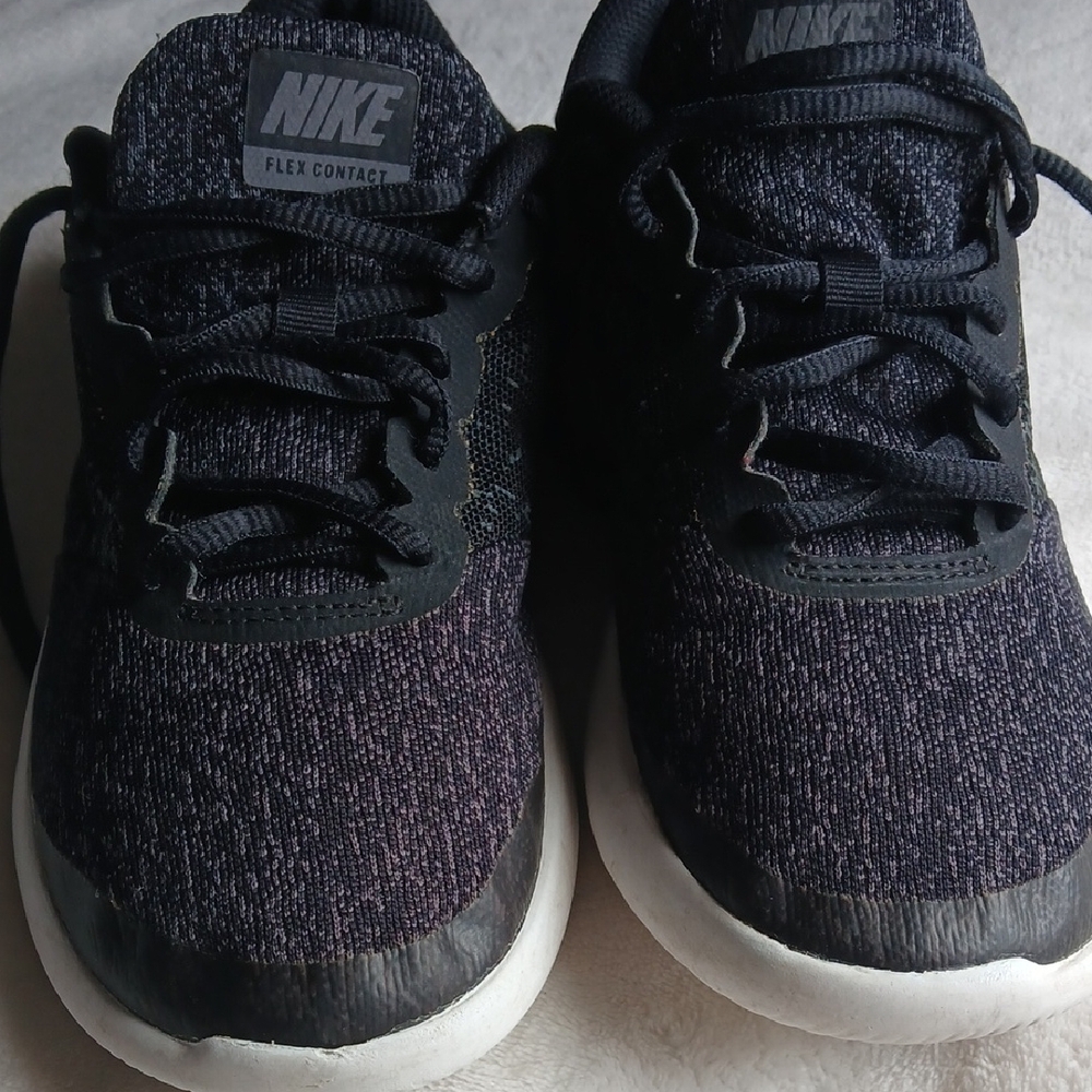 Nike Black Flex Contact Athletic Sneakers - Picture 4 of 7